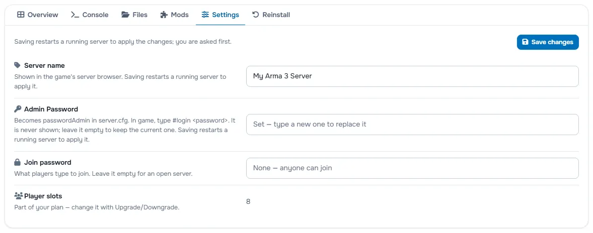 The Settings tab with the server name, the password fields and the player slots