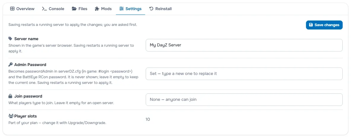 The Settings tab with the server name, the password fields and the player slots