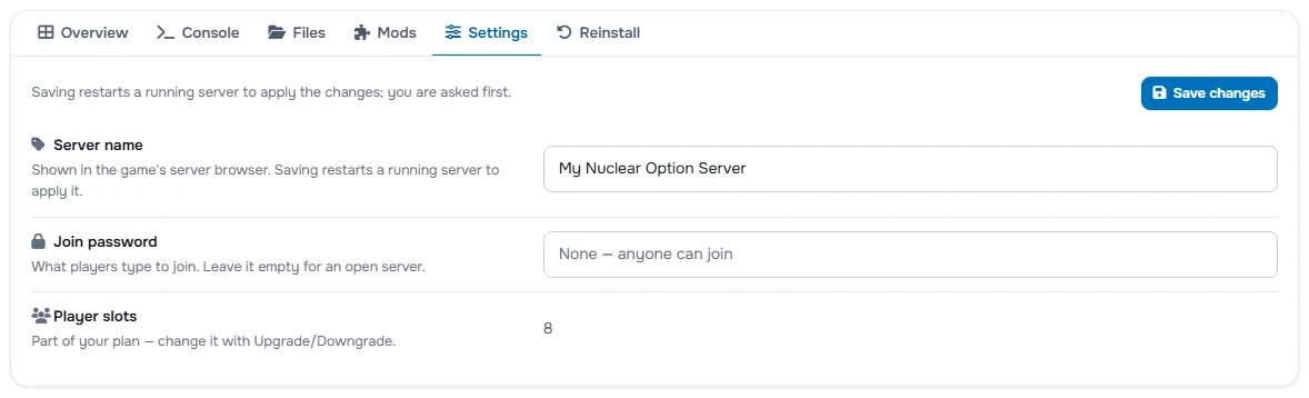 The Settings tab with the server name, the password fields and the player slots