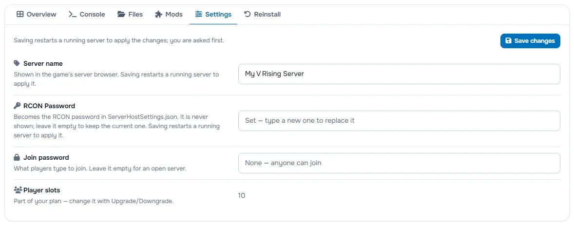 The Settings tab with the server name, the password fields and the player slots